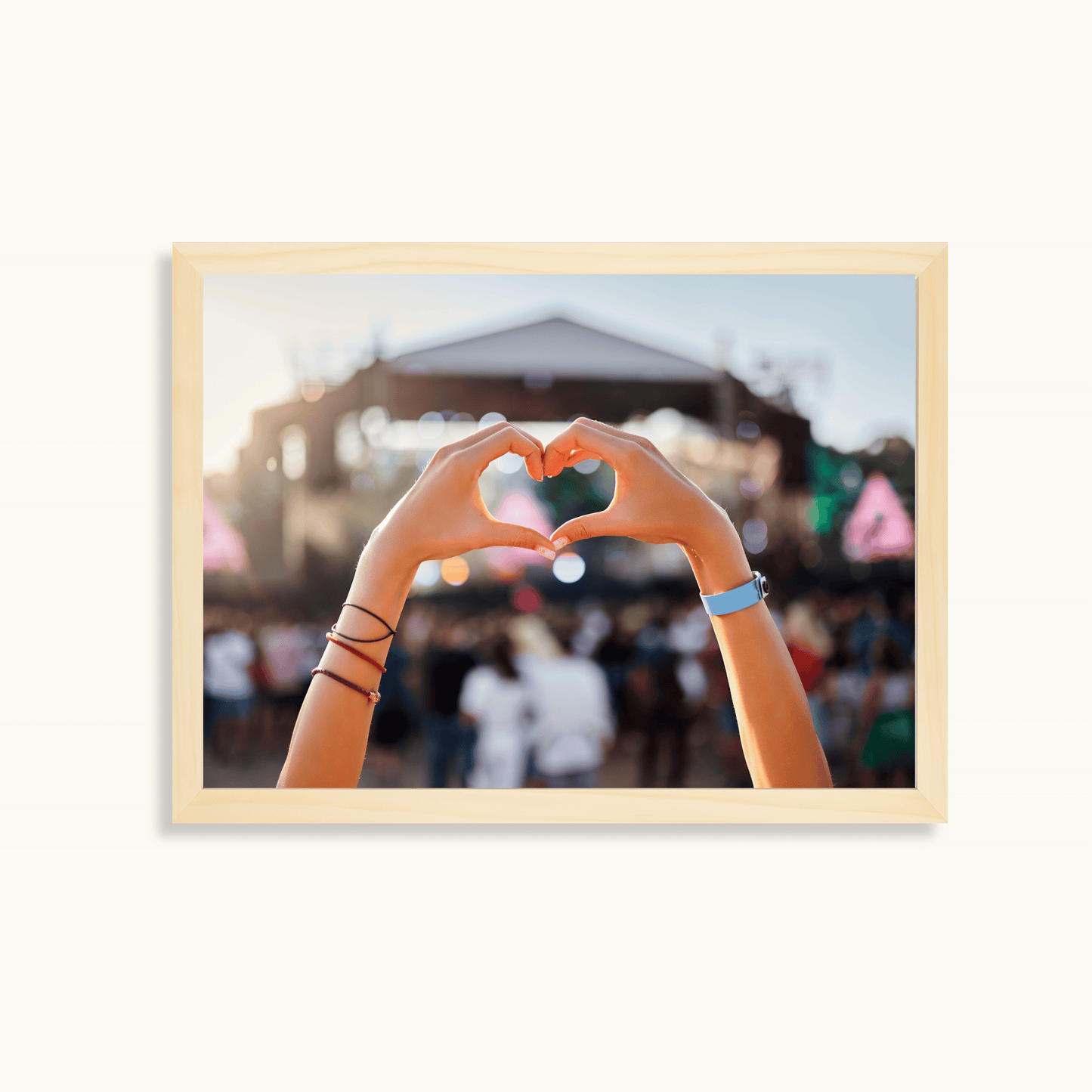Heart of the crowd