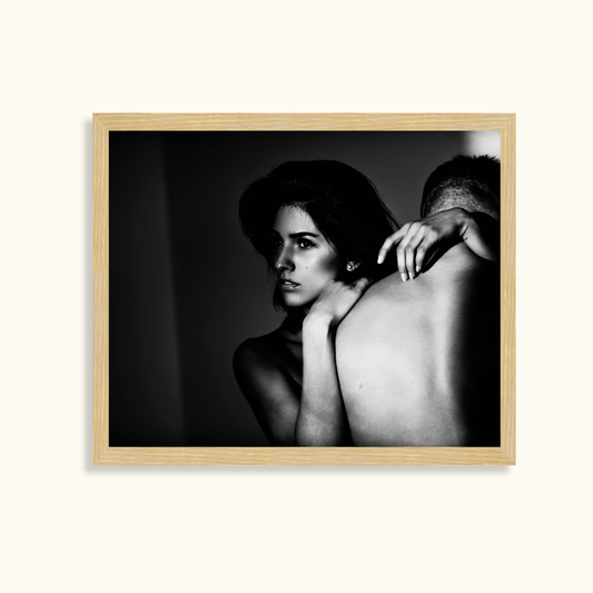 Embrace in shadow