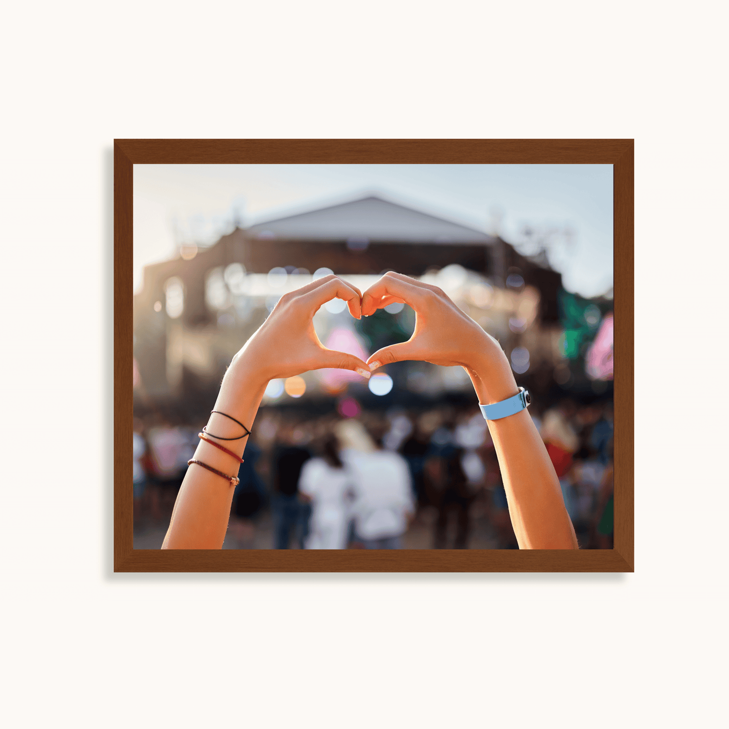 Heart of the crowd